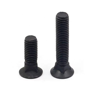 Висококвалитетни црни вијак за плуг УНЦ разреда 5 - издржљива челична конструкција, равна глава, доступне различите величине